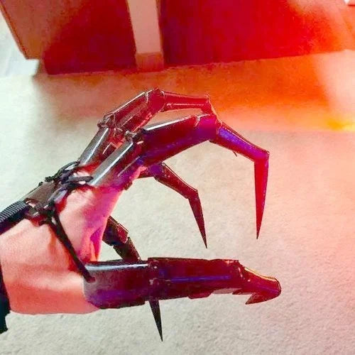 ScaryClaw™ – 3D Jointed Finger Extension Costume Accessory [50% Off]