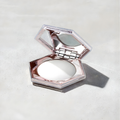 Diamond Glow Highlighter – Gel-to-Powder Shimmer for Face & Body
