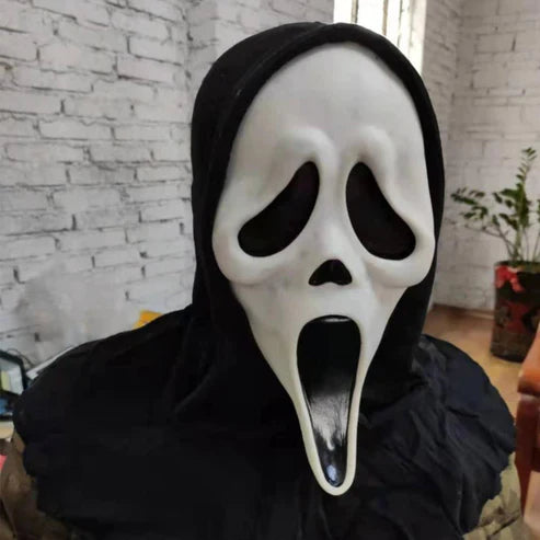 FlyingScream™ – Flying Halloween Ghost with Sound Effect [50% Off]