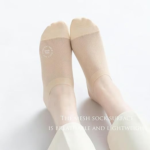 Breathable No-Show Cotton Socks with Non-Slip Grip for Men and Women