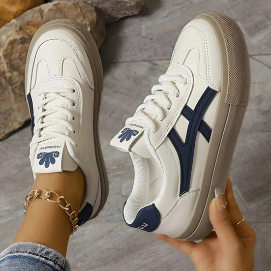 Classic Lace-Up Sneakers with Platform Sole Women Winter