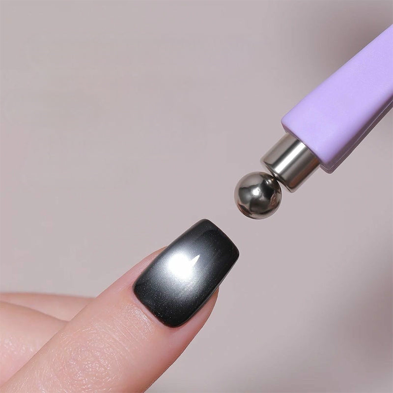 Magnetic Cat-Eye Nail Art Tool with 8 Interchangeable Heads