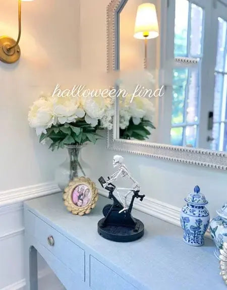 TrainSkelet™ – Spookily Charming Atmosphere for Unforgettable Halloween Moments [50% Off]