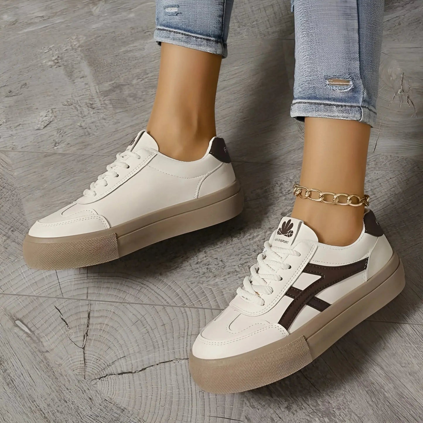 Classic Lace-Up Sneakers with Platform Sole Women Winter