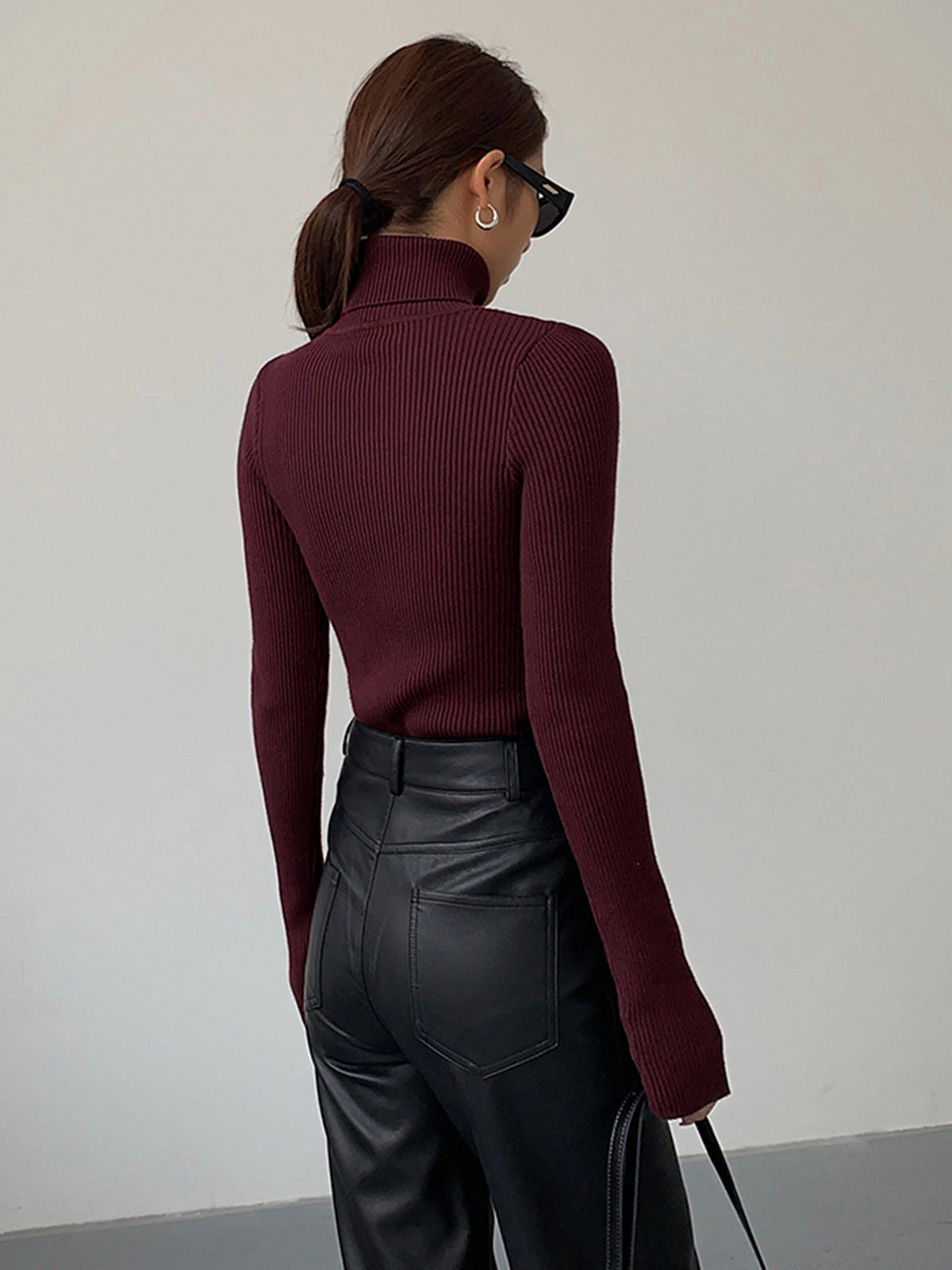 Hailey | Women’s Minimalist Slim Turtleneck Stretch Top