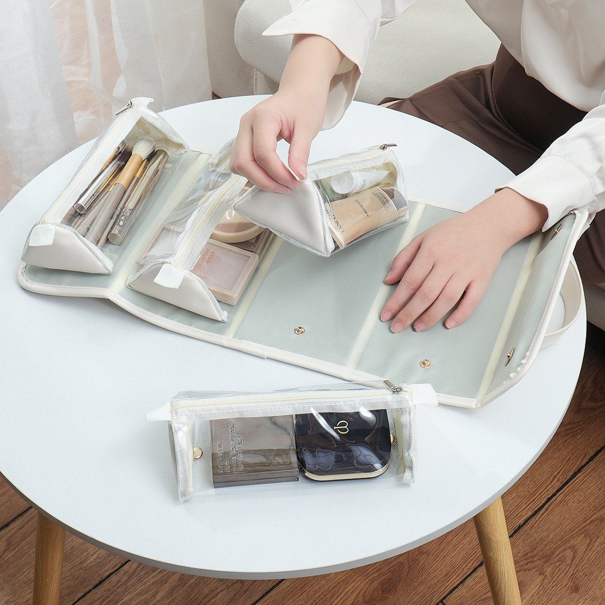 BeautiFlex™ — Master your makeup with elegant, waterproof control everywhere