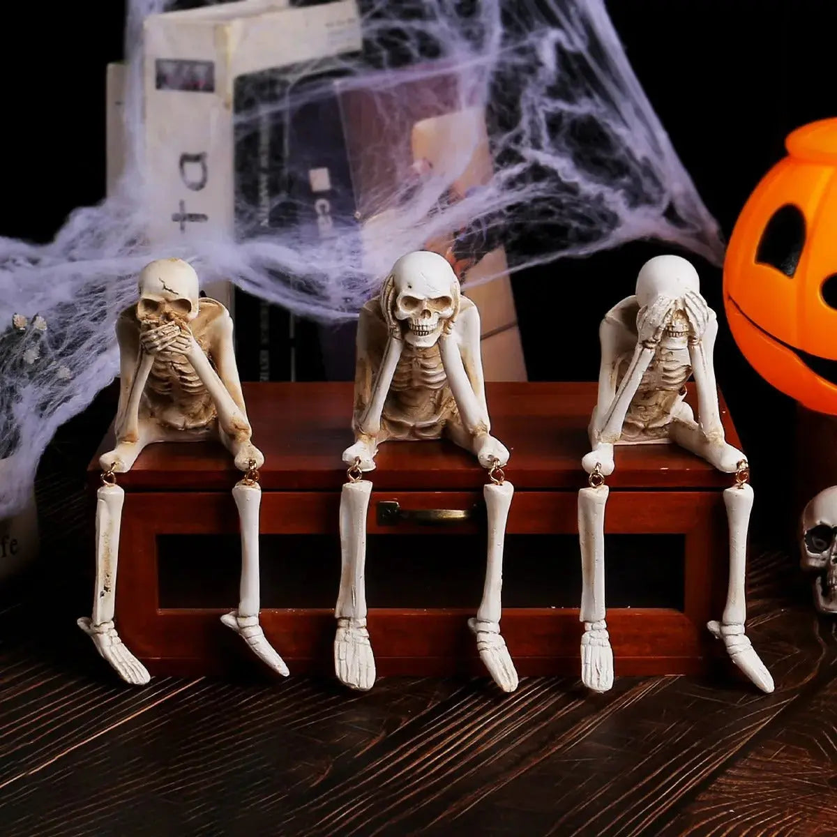 [Set of 3] SkullBudy™ – Creepy Fireplace Decoration for Halloween & Party [50% Off]