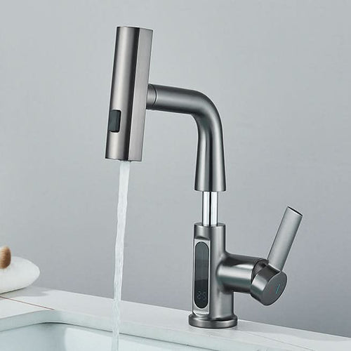 Digital basin faucet with temperature display – modern and drip-free