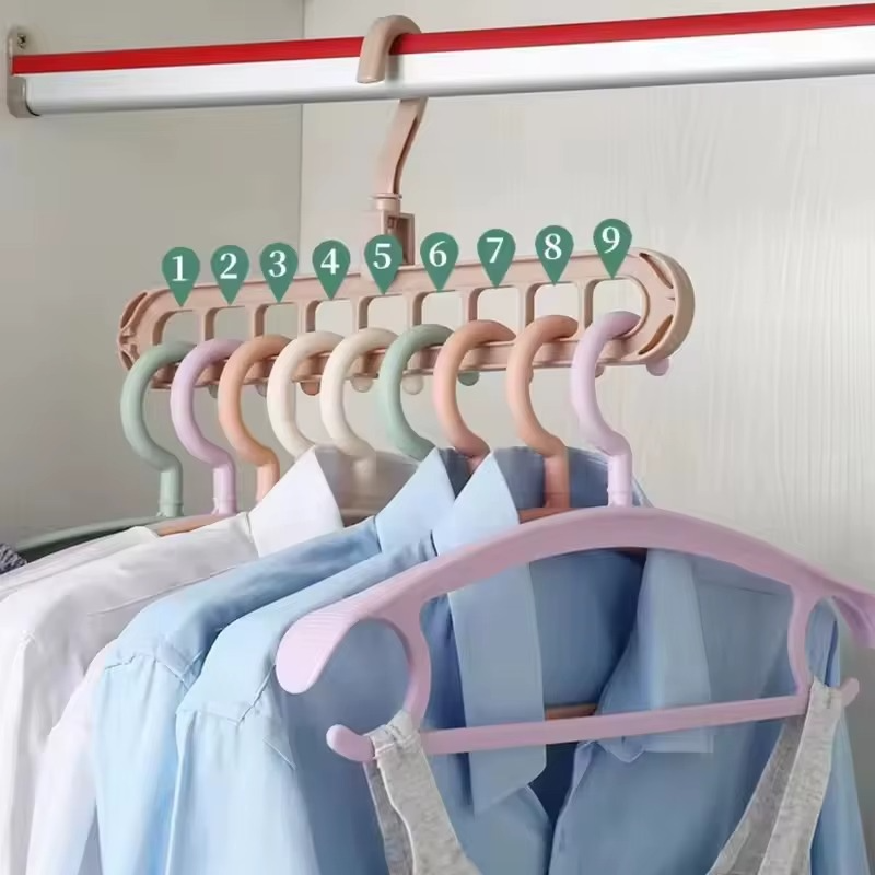 Hango™ – Rotatable Clothes Hanger in a Practical 4-Piece Set [50% Off]