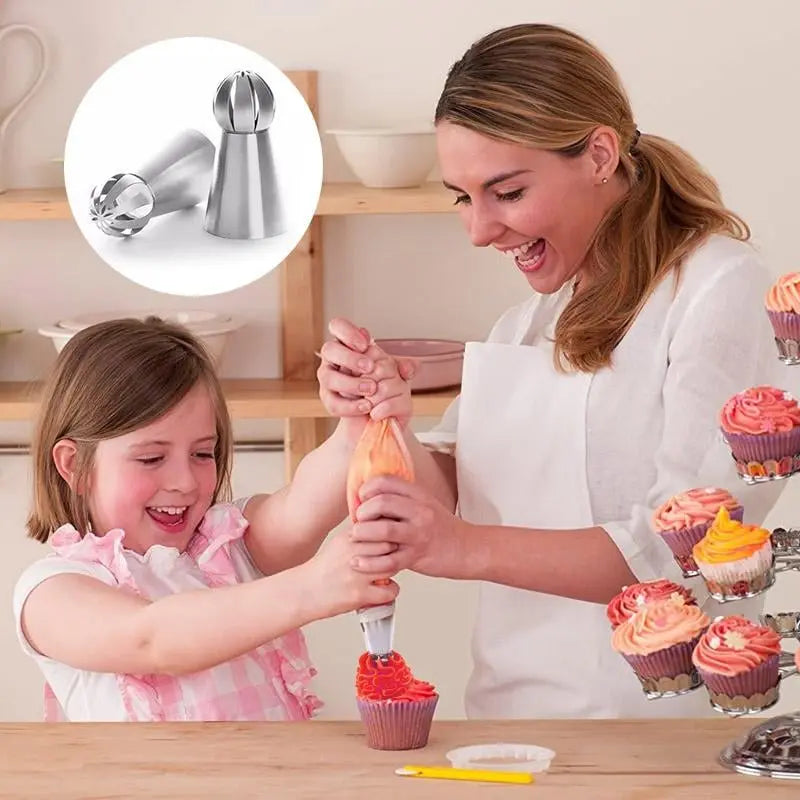 CakeOver™ – Stainless Steel Cake Decorating Set [4 + 4 Free]