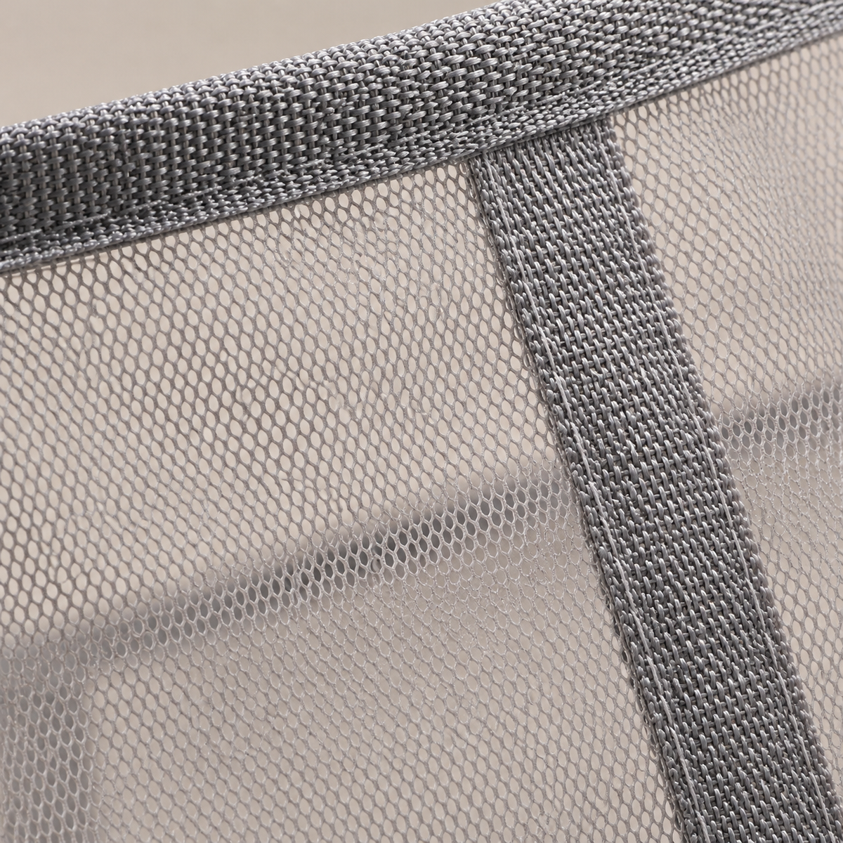 Foldable Laundry Basket Made of Nylon Mesh – Space-Saving and Ventilated