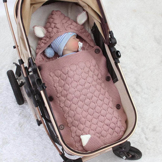 SnuggleNest – Knitted Baby Sleep Bag for Restful Sleep [50% Off]