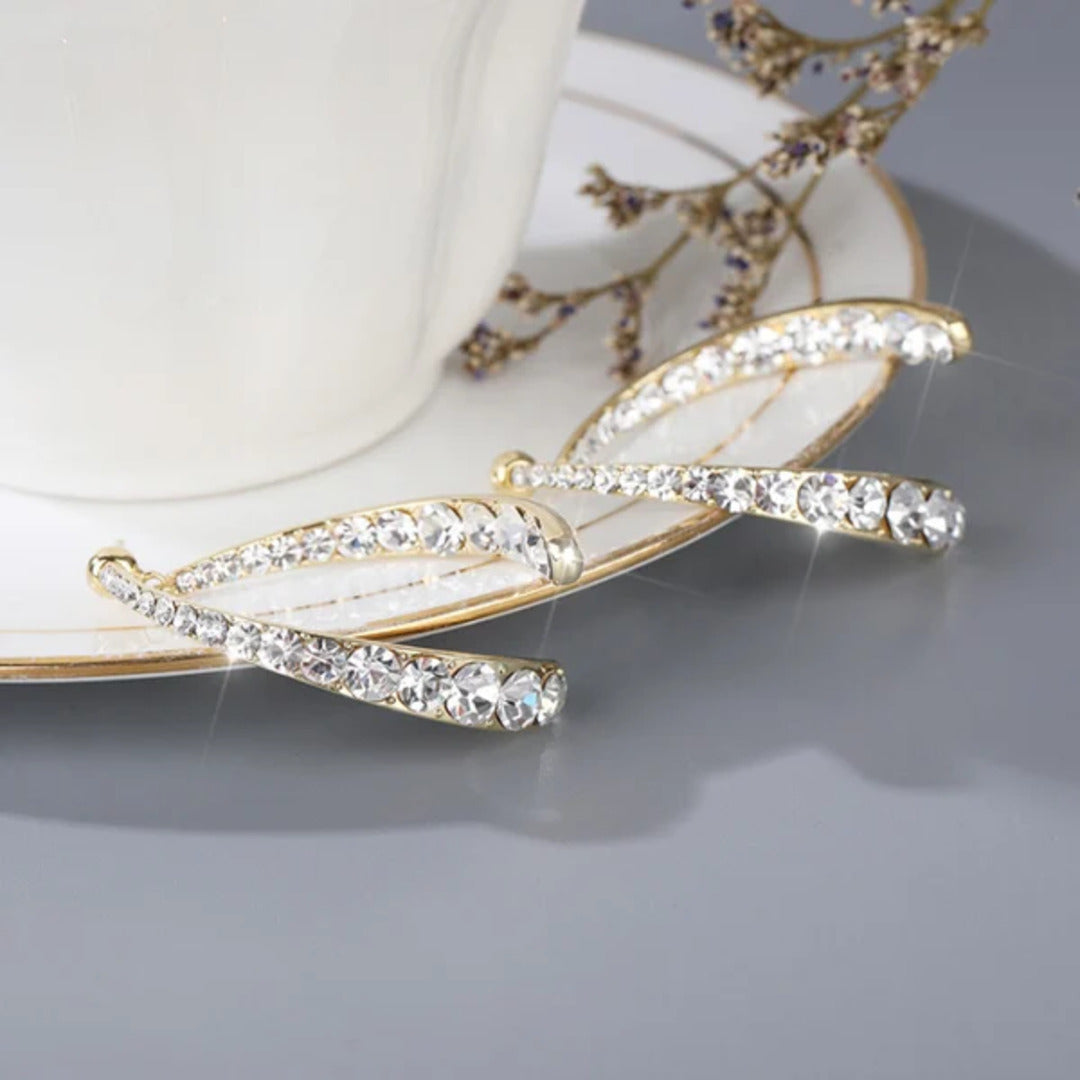 EarGlow™ – Eye-Catching Statement Hoop Earrings [50% Off]