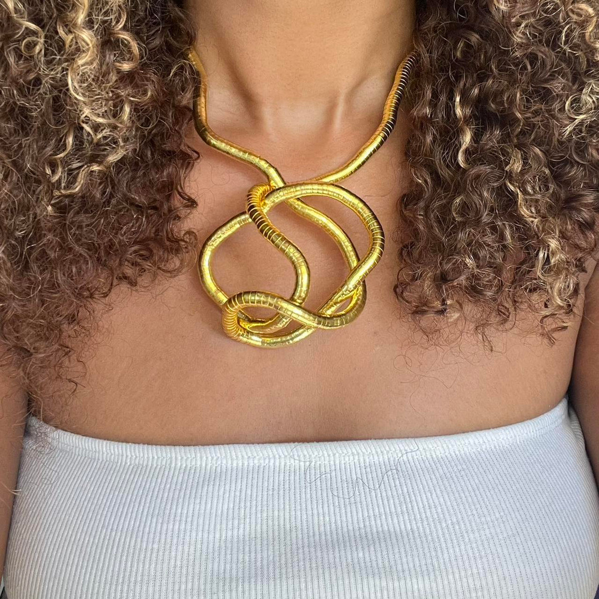 Flexible Snake Chain Necklace – Transformable Choker, Bracelet & Hair Accessory