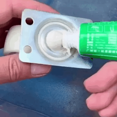 GripFix – Nail-Free Multi-Purpose Adhesive for Damage-Free Mounting [1 + 1 Free]