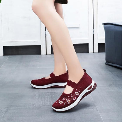 Amira – Elegant Loafers with Floral Embroidery for All-Day Comfort [50% Off]