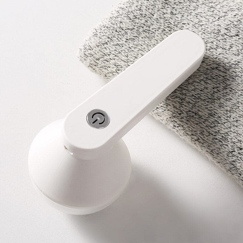 AntiPlush™ – Rechargeable Lint Remover [50% Off]