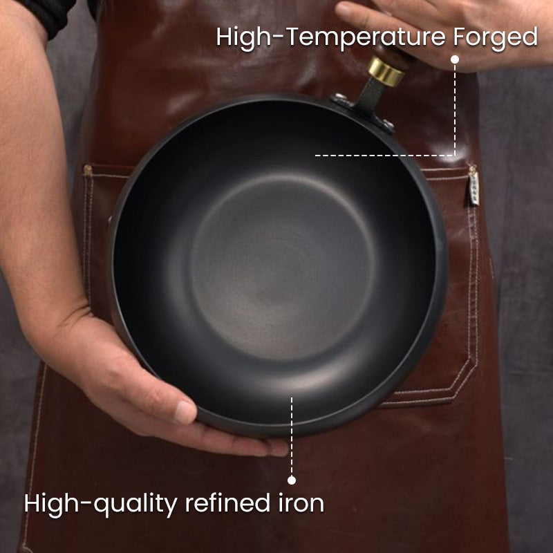 Cast Iron Pot 24 cm – 4.5 L Dutch Oven for All Heat Sources