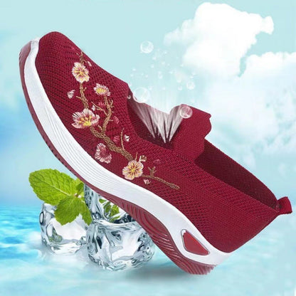 Amira – Elegant Loafers with Floral Embroidery for All-Day Comfort [50% Off]